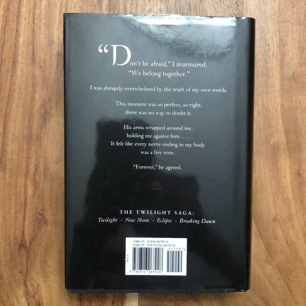 Twilight Book 4 - Breaking Dawn - Picture 2 of 2